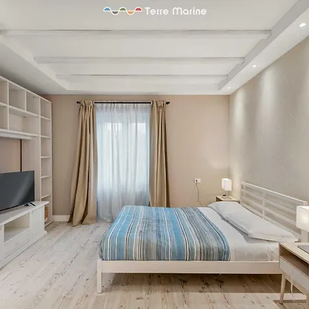 Del Golfo, Terremarine La Spezia